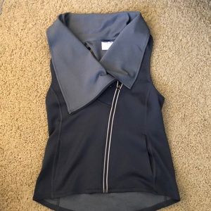 Limited edition wrap vest with zipper + pockets